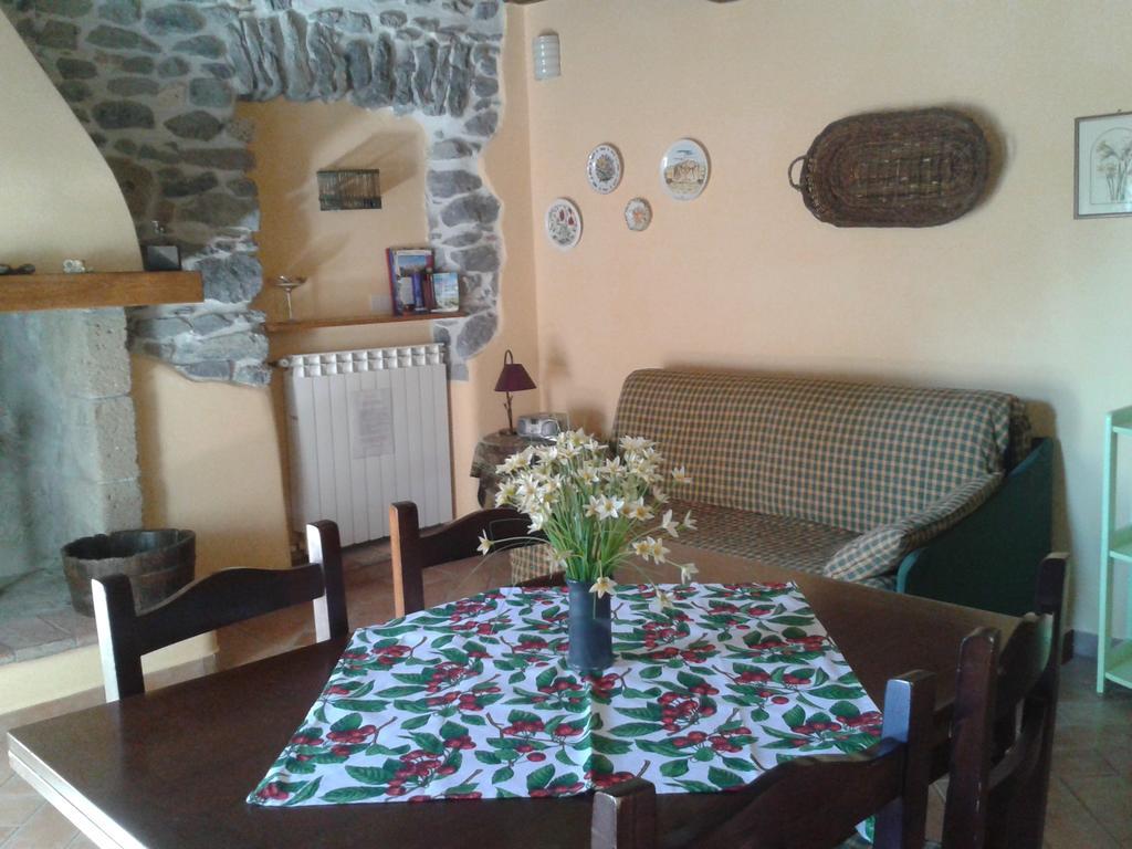 Agriturismo Cantinaccia Di Sopra بيتيجليانو الغرفة الصورة