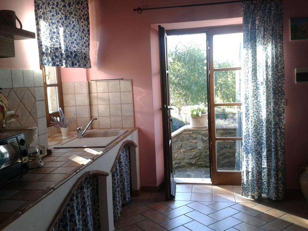 Agriturismo Cantinaccia Di Sopra بيتيجليانو الغرفة الصورة
